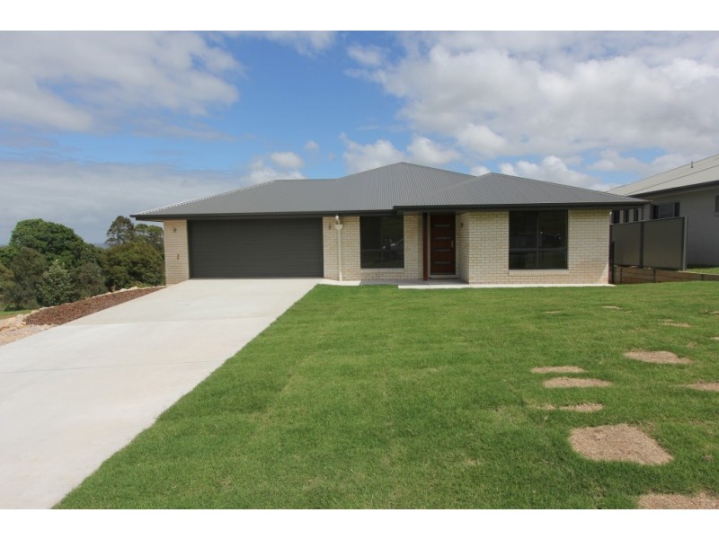 21 Bernard Cres, Kingaroy QLD 4610