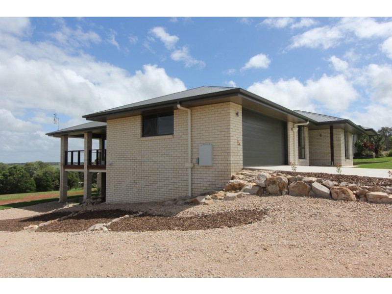 21 Bernard Cres, Kingaroy QLD 4610