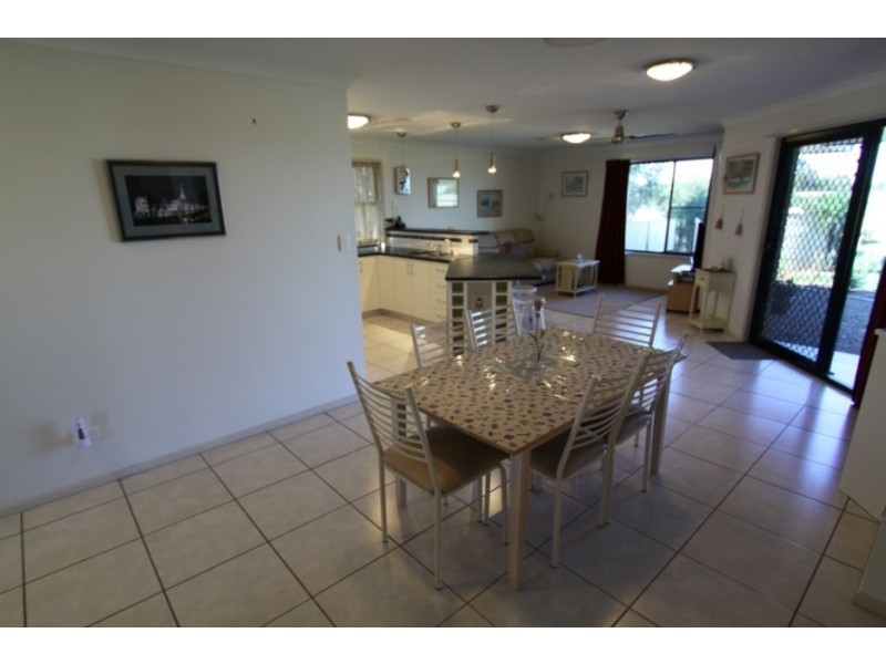 30 Windsor Circle, Kingaroy QLD 4610