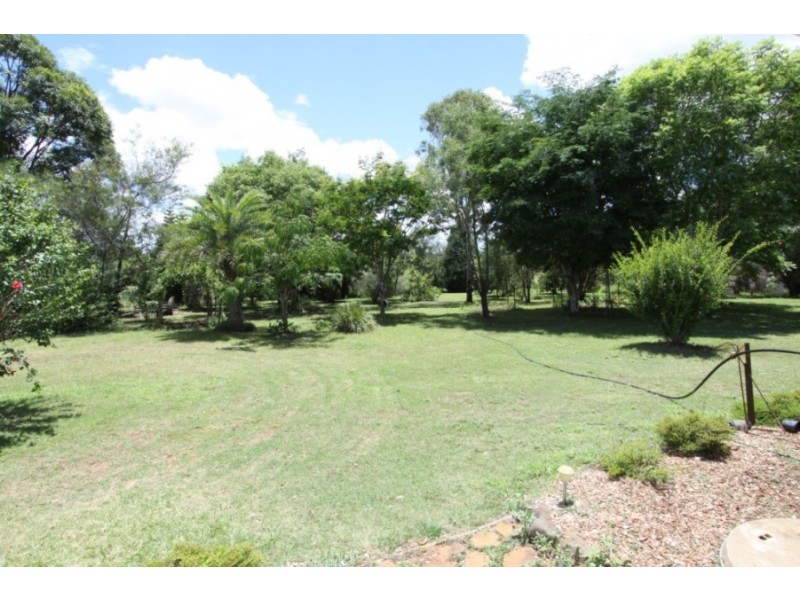 341 Izzards Rd, Nanango QLD 4615