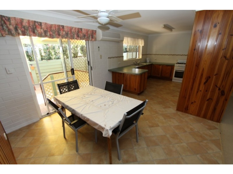 7 Neville Place, Kingaroy QLD 4610