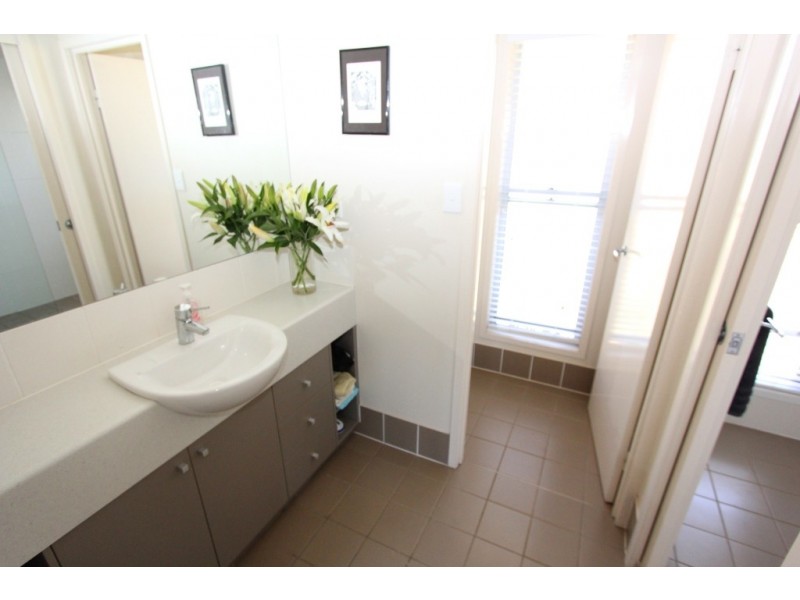 38 Macaulay Drive, Kingaroy QLD 4610