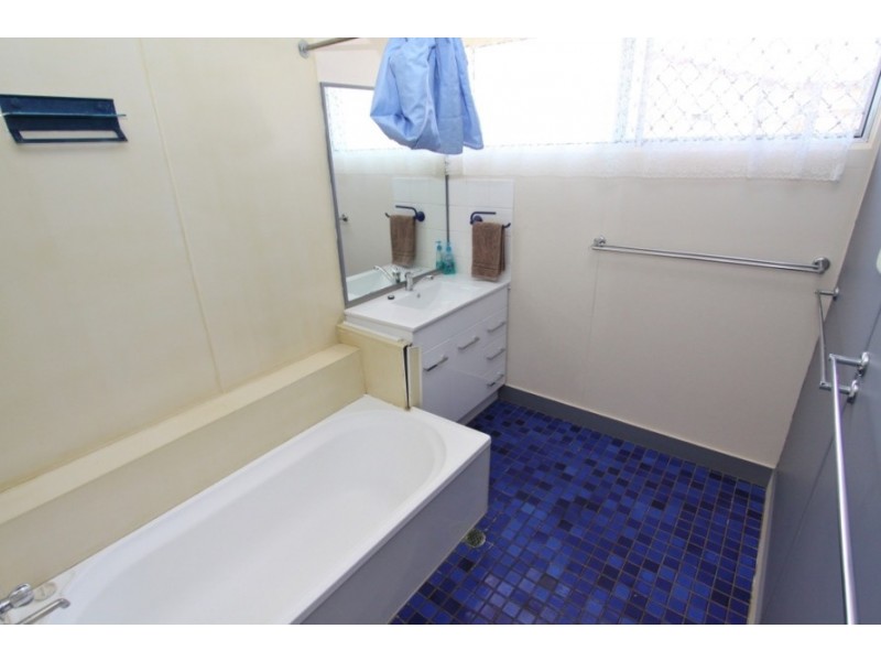 13 Booth Street, Kingaroy QLD 4610