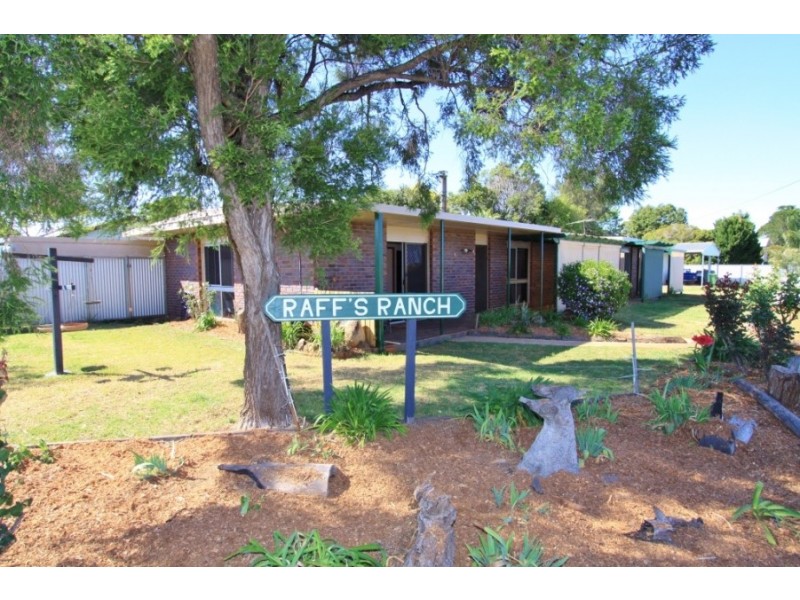 13 Booth Street, Kingaroy QLD 4610