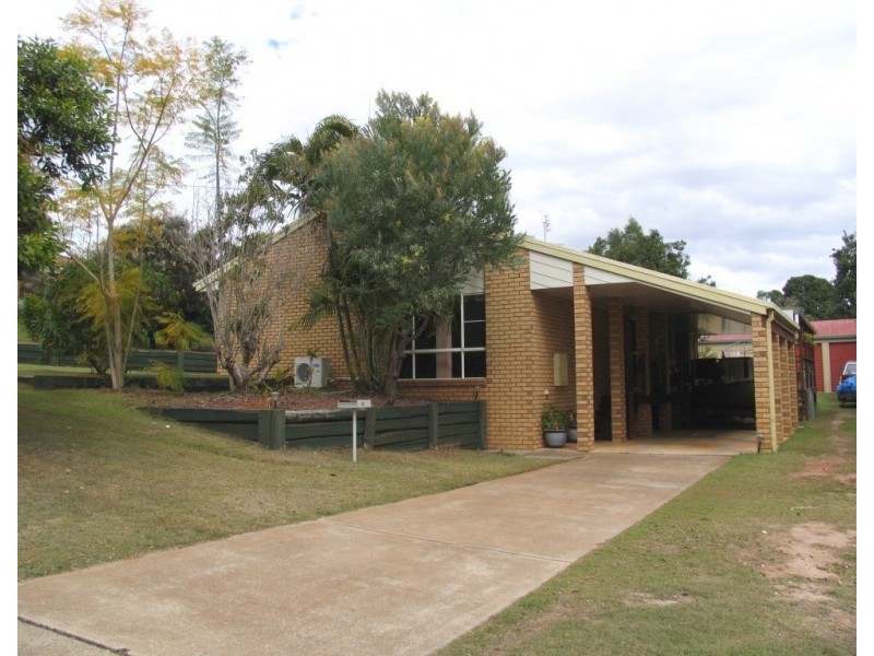 3b Murray Pde, Kingaroy QLD 4610