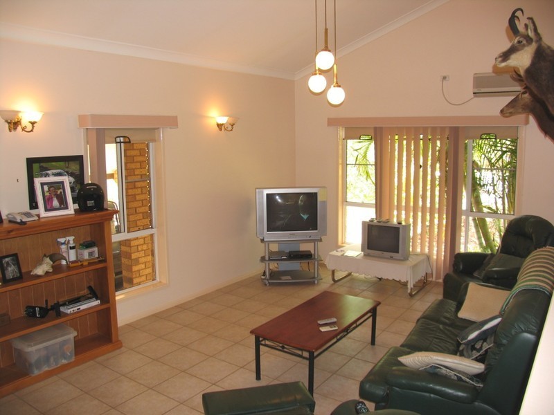 3b Murray Pde, Kingaroy QLD 4610