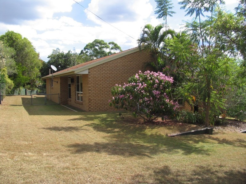 3b Murray Pde, Kingaroy QLD 4610