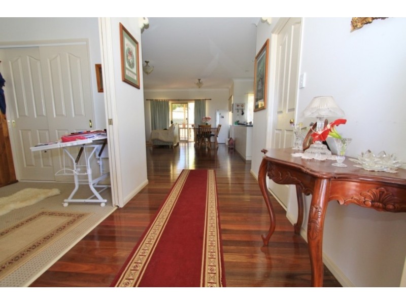 39 Sonaree Drive, Kingaroy QLD 4610