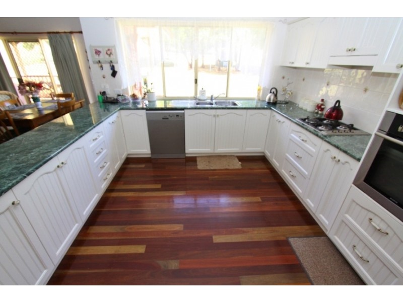 39 Sonaree Drive, Kingaroy QLD 4610