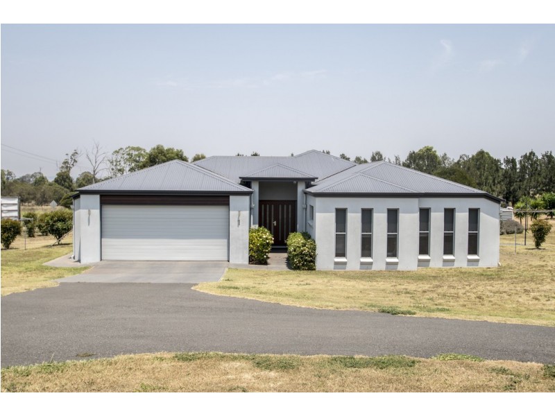 1 Silky Oak Drive, Kingaroy QLD 4610
