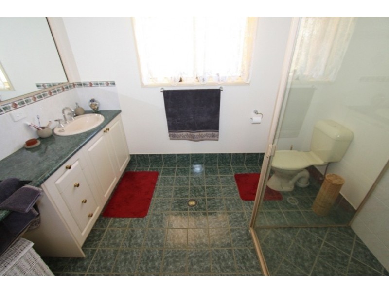 35 Windsor Circle, Kingaroy QLD 4610