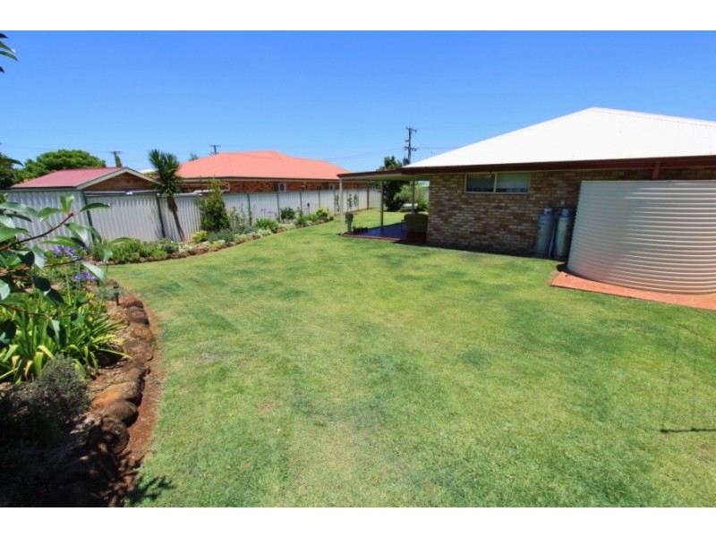 35 Windsor Circle, Kingaroy QLD 4610