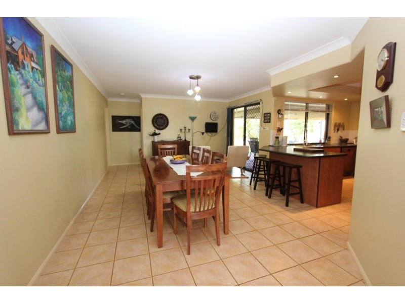 8 Avocado Cres, Kingaroy QLD 4610