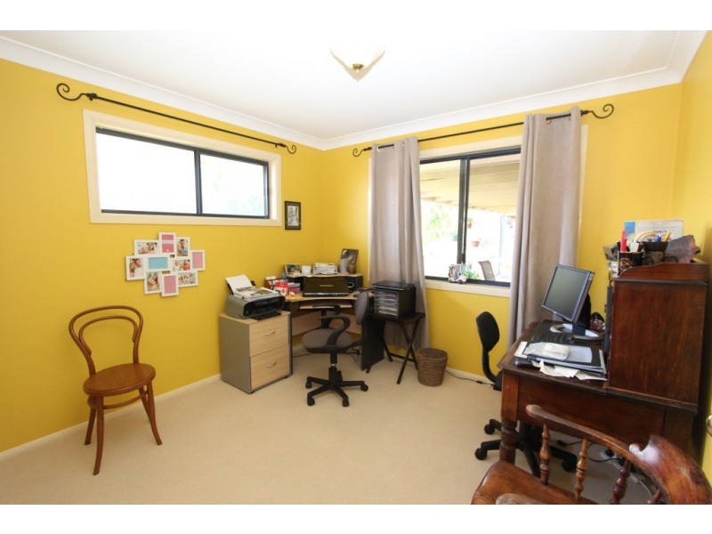 8 Avocado Cres, Kingaroy QLD 4610