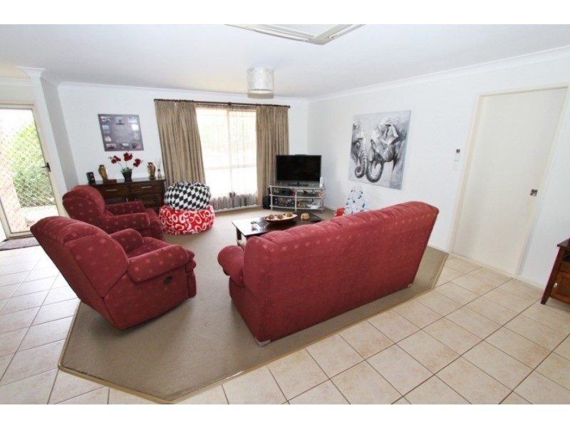 4 Anne Crt, Kingaroy QLD 4610