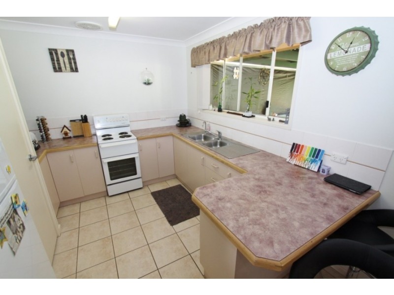 4 Anne Crt, Kingaroy QLD 4610