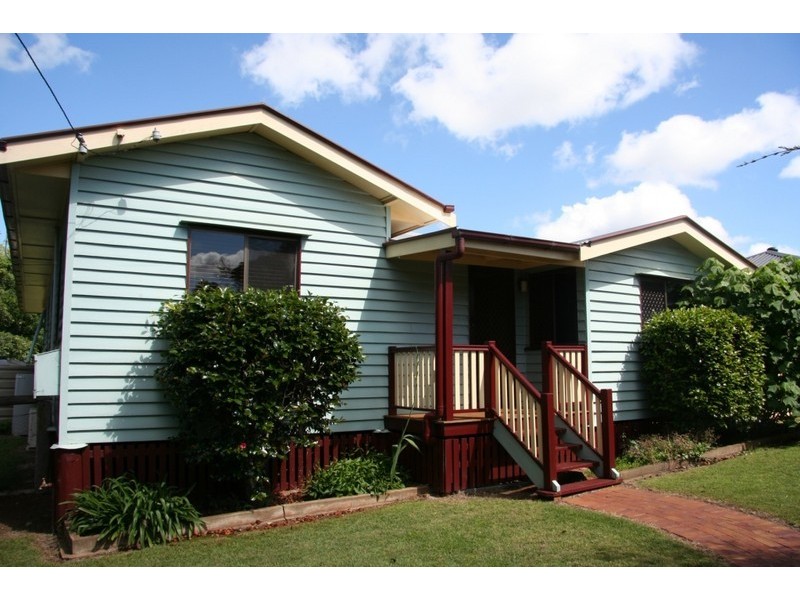 15 Arthur Street, Kingaroy QLD 4610