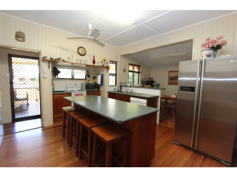 15 Arthur Street, Kingaroy QLD 4610