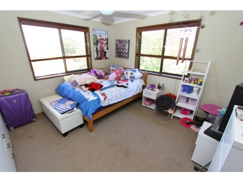 27 Fairview Drive, Kingaroy QLD 4610