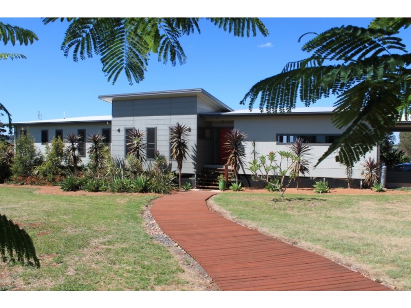 22 Macaulay Drive, Kingaroy QLD 4610