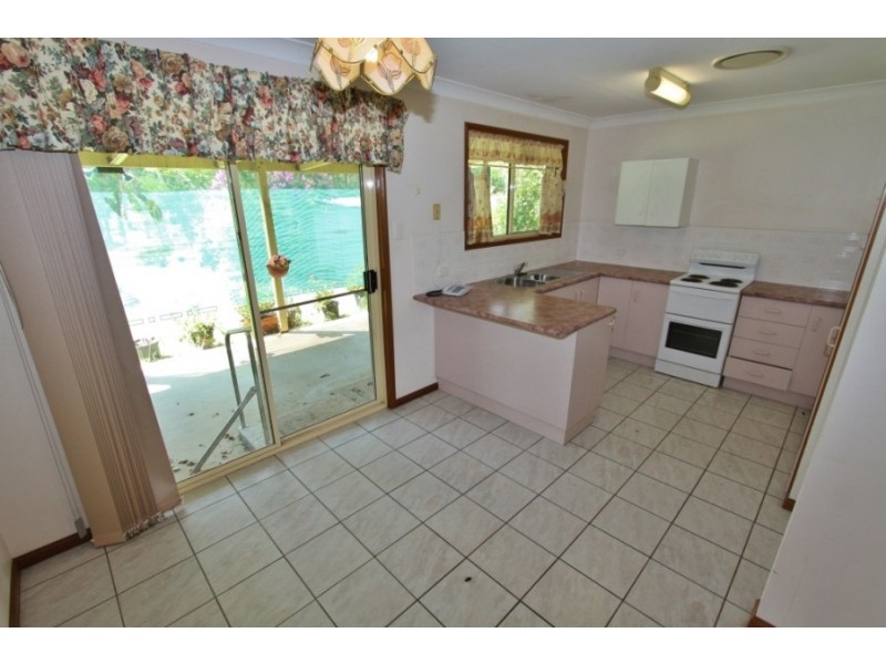 1 Fairway Drive, Nanango QLD 4615