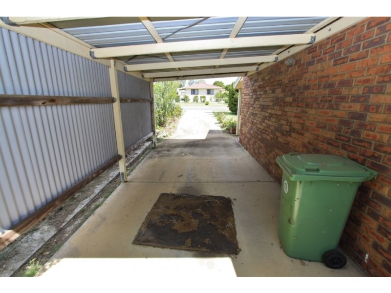 1 Fairway Drive, Nanango QLD 4615
