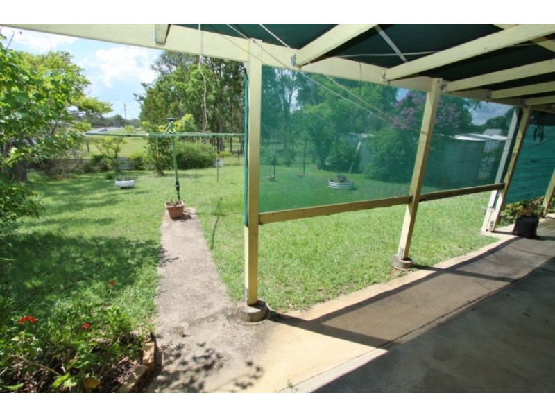 1 Fairway Drive, Nanango QLD 4615