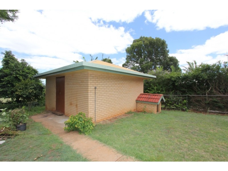 80 Moore St, Kingaroy QLD 4610