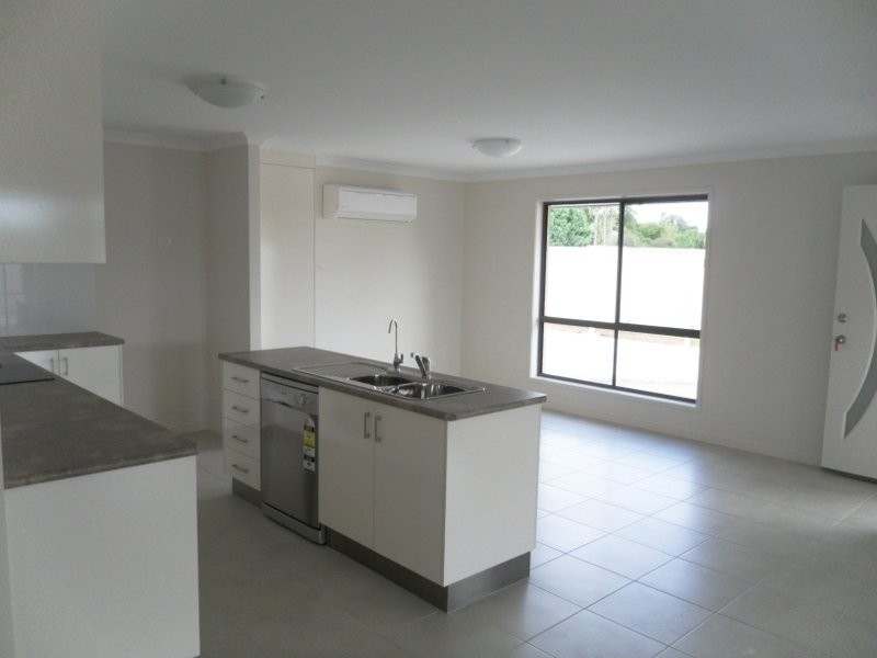 Unit 2, 13 Dell Crt, Kingaroy QLD 4610