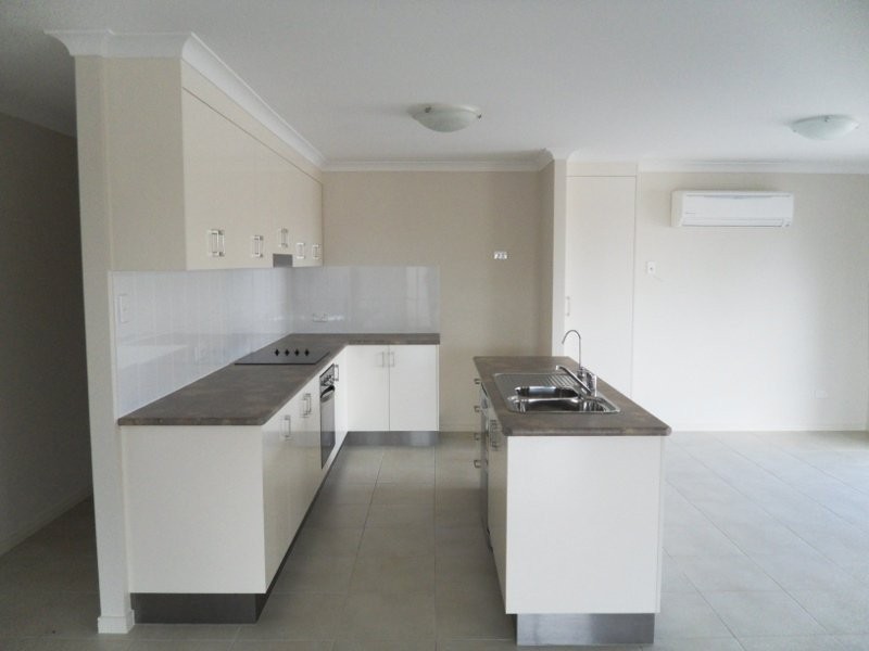 Unit 2, 13 Dell Crt, Kingaroy QLD 4610