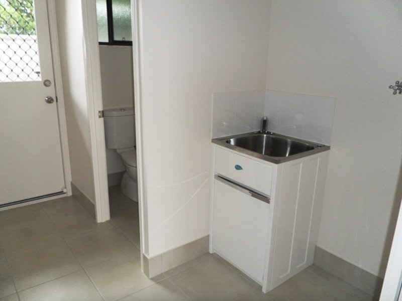 Unit 2, 13 Dell Crt, Kingaroy QLD 4610