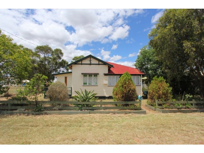 1 Reen St, Kingaroy QLD 4610