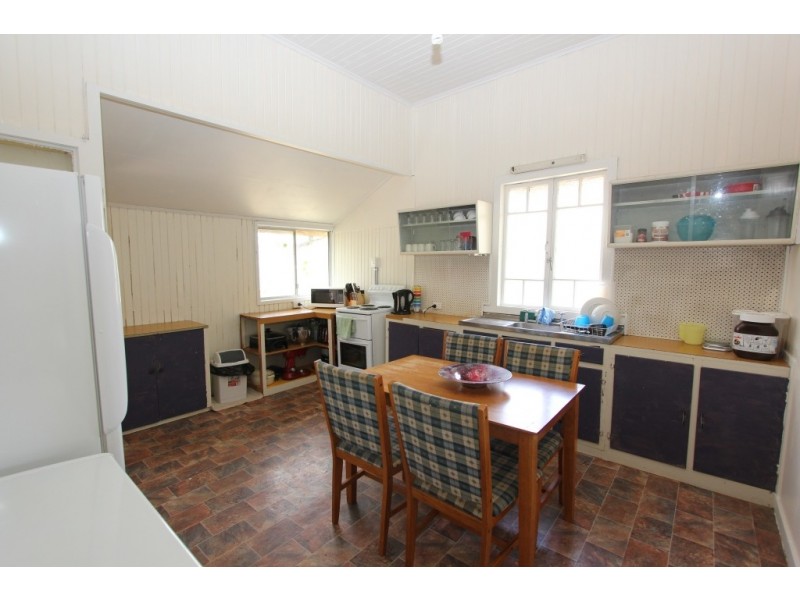 1 Reen St, Kingaroy QLD 4610