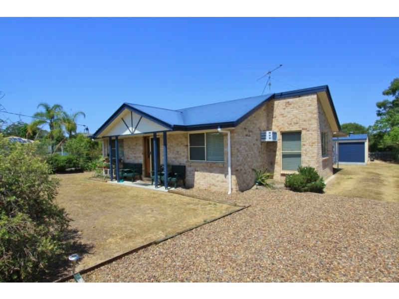 29 Bunker Avenue, Nanango QLD 4615