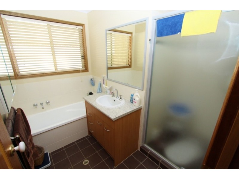 29 Bunker Avenue, Nanango QLD 4615