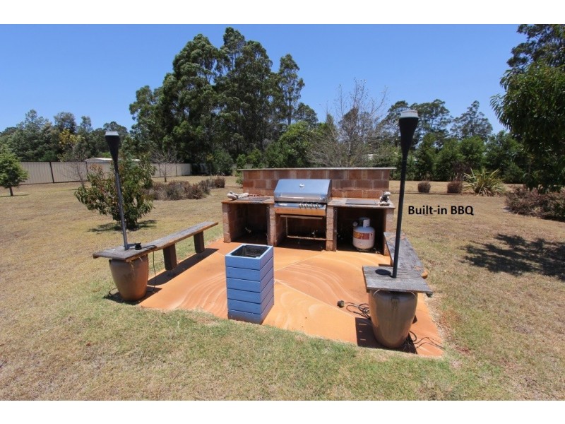 12 Premier Drive, Kingaroy QLD 4610