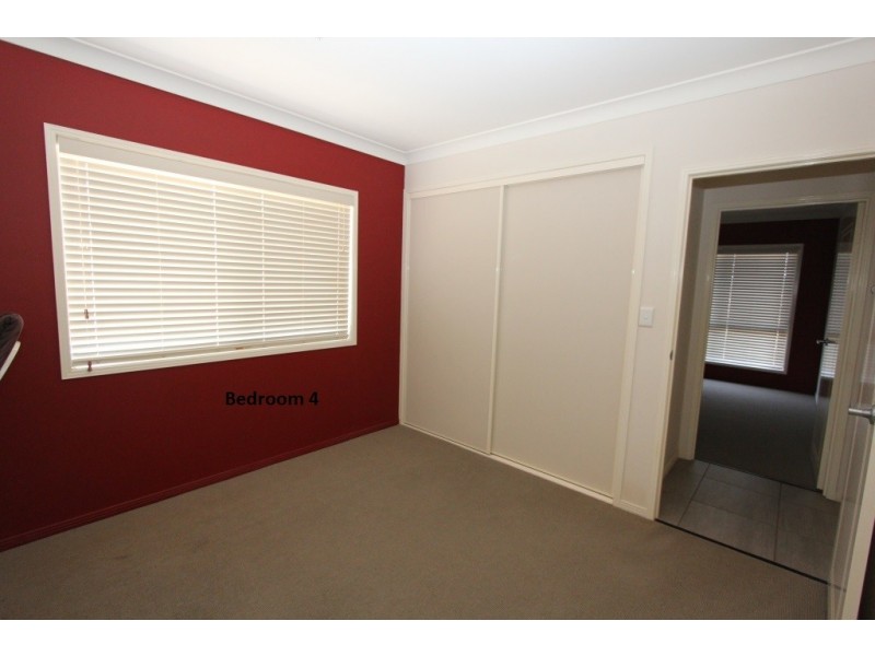 12 Premier Drive, Kingaroy QLD 4610