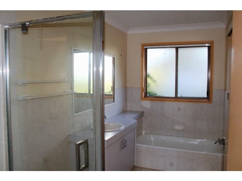 Wooroolin QLD 4608