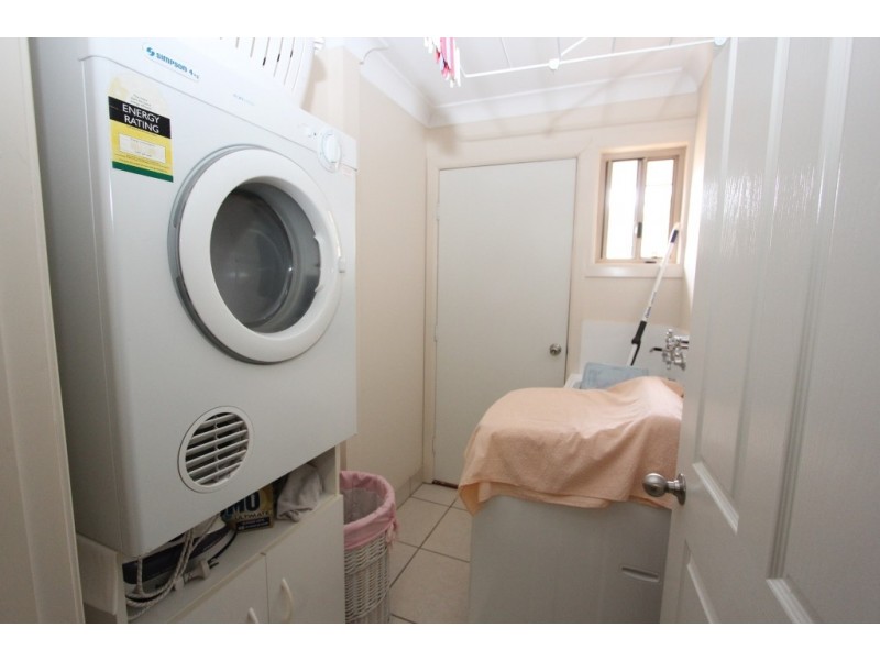Unit 6, 32-34 James St, Kingaroy QLD 4610
