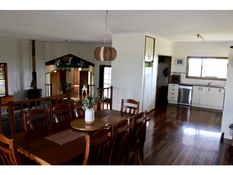 62 Muir Drive, Nanango QLD 4615