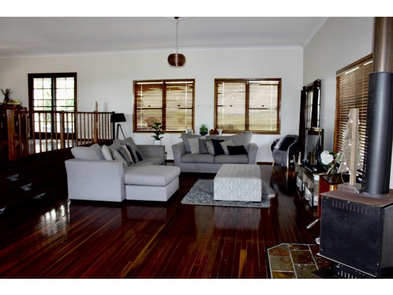 62 Muir Drive, Nanango QLD 4615