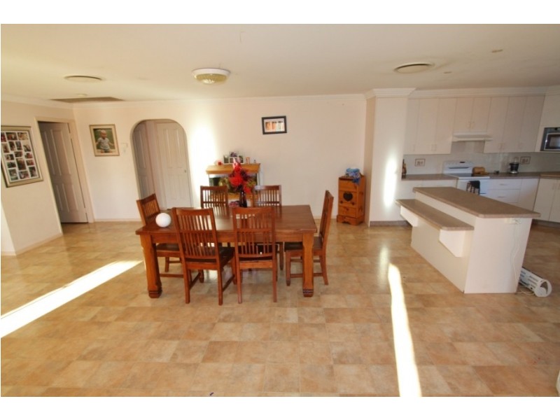 13 Olive Grove, Kingaroy QLD 4610
