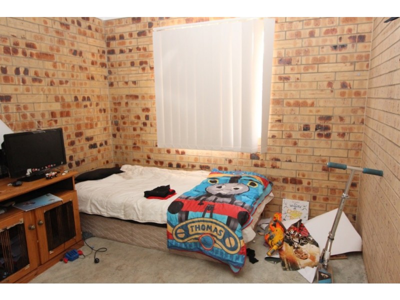 Unit 1 and 2, 25 Windsor Circle, Kingaroy QLD 4610