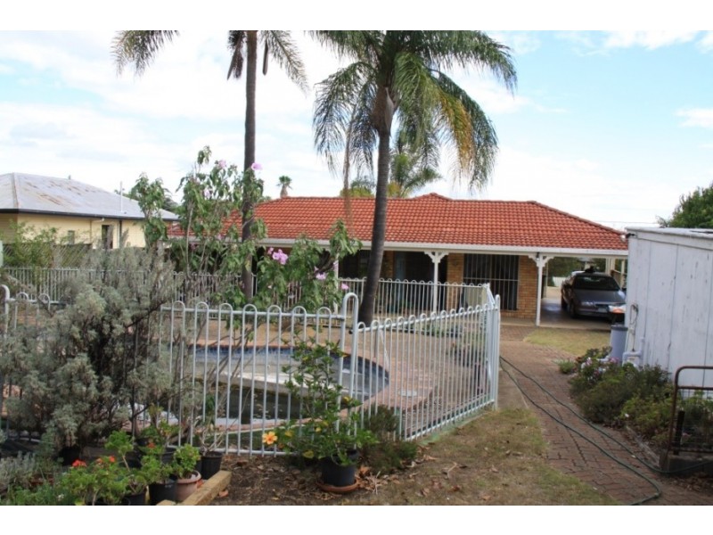 32 Fitzroy Street, Kingaroy QLD 4610