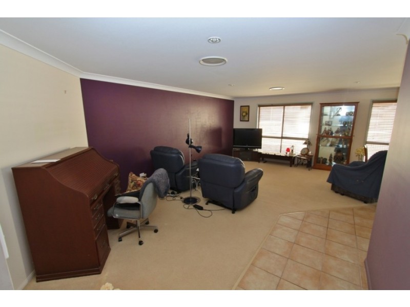 19 Cowie Drive, Kingaroy QLD 4610