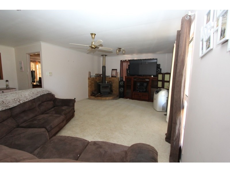 26 McGinley Rd, Nanango QLD 4615