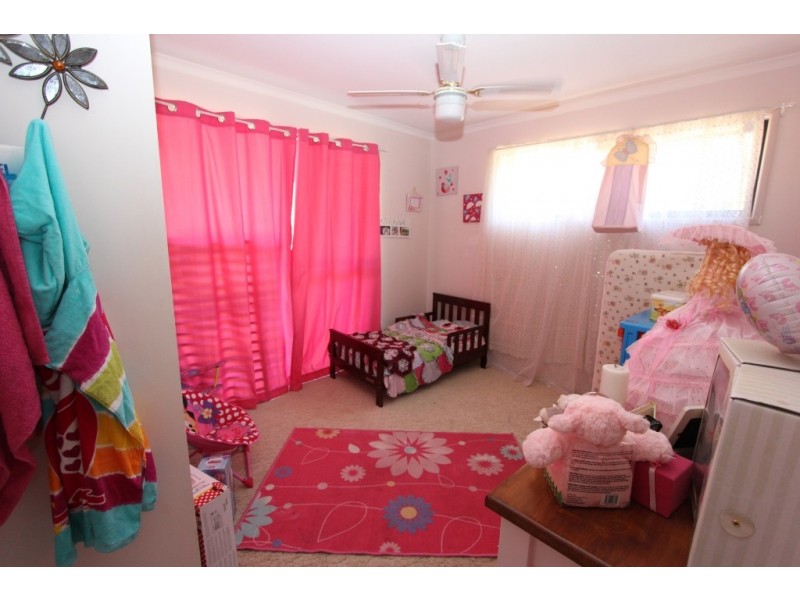 26 McGinley Rd, Nanango QLD 4615