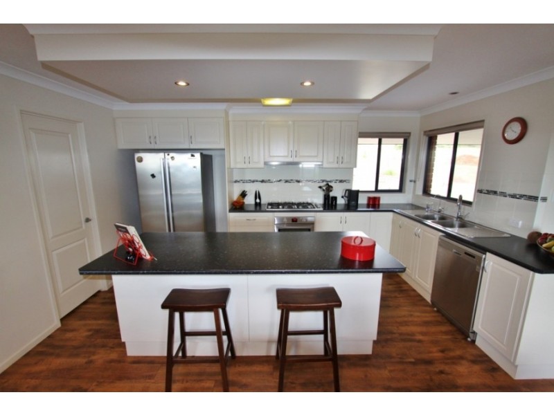 10 Panorama Pde, Kingaroy QLD 4610