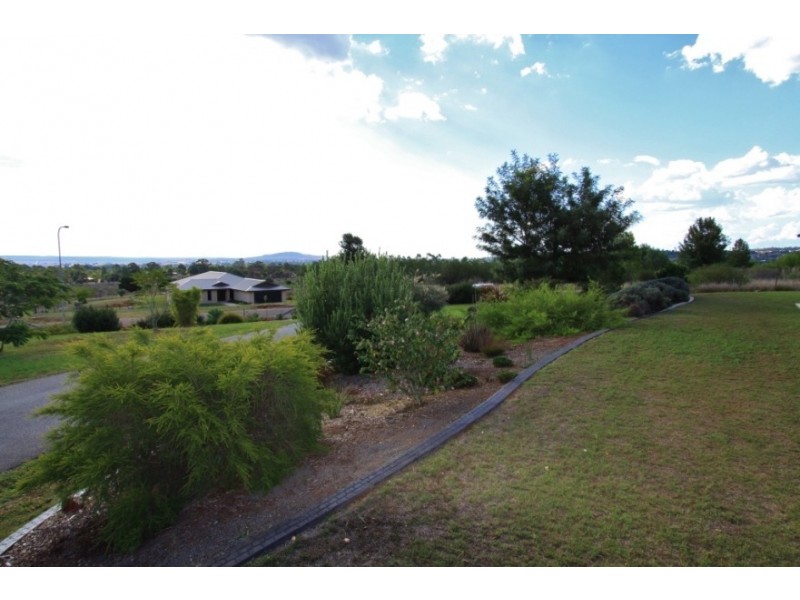 10 Panorama Pde, Kingaroy QLD 4610