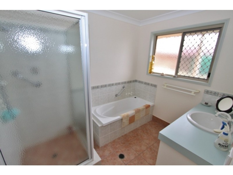 22 Cowie Drive, Kingaroy QLD 4610